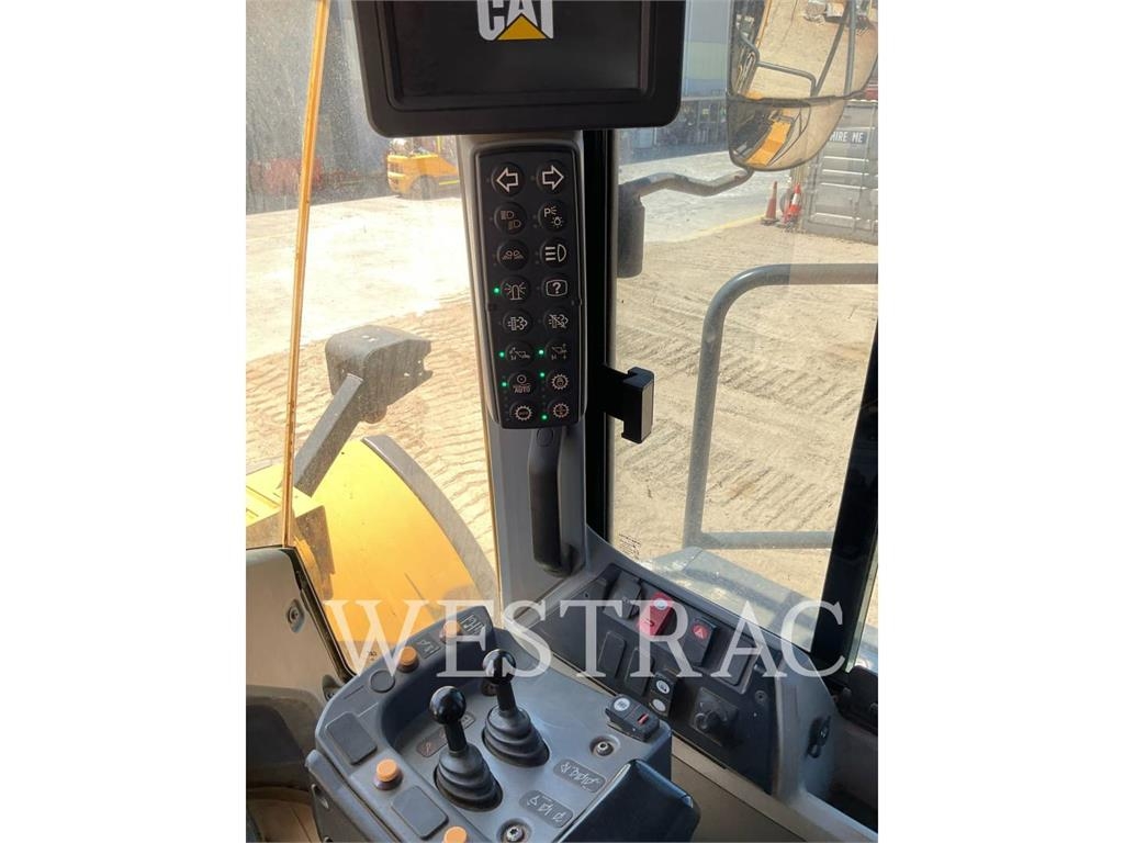 CAT 980M image 12