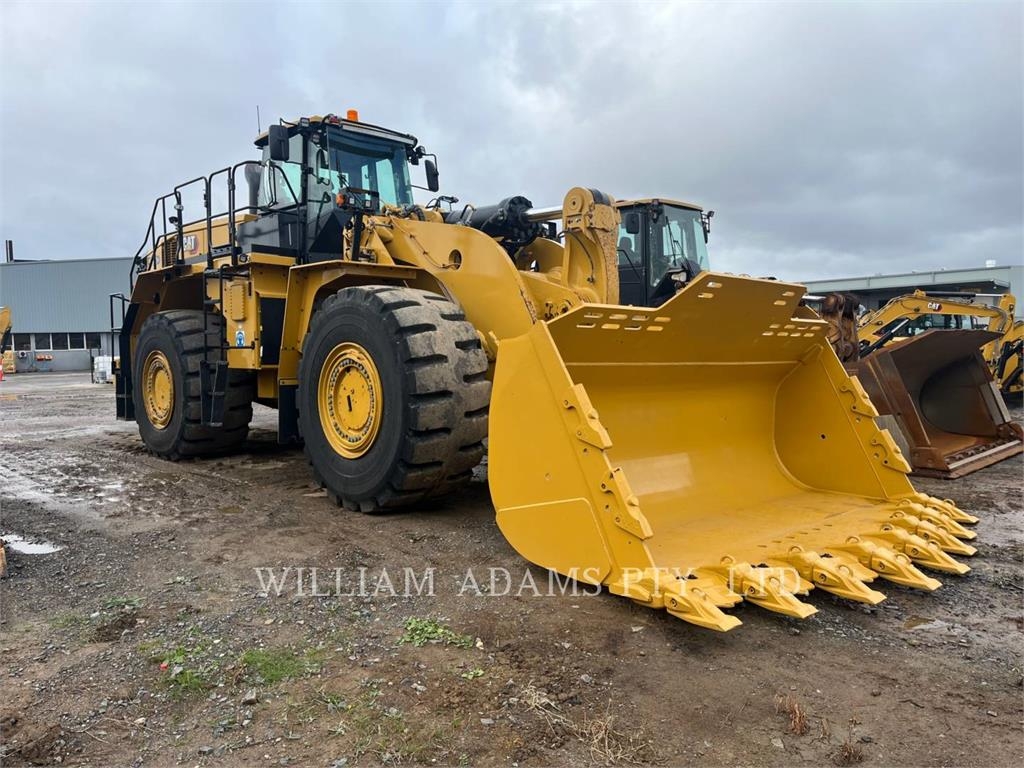 CAT 988K image 2