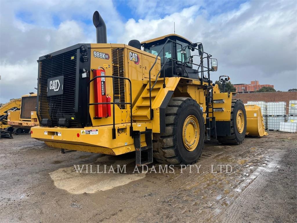 CAT 988K image 3
