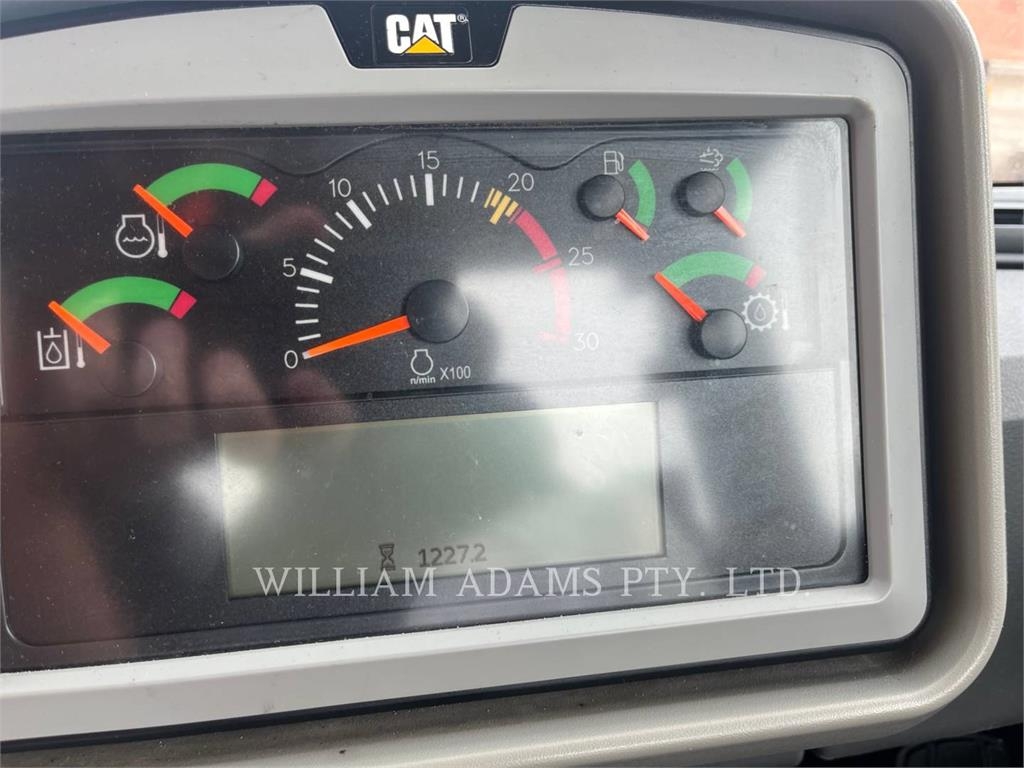 CAT 988K image 5