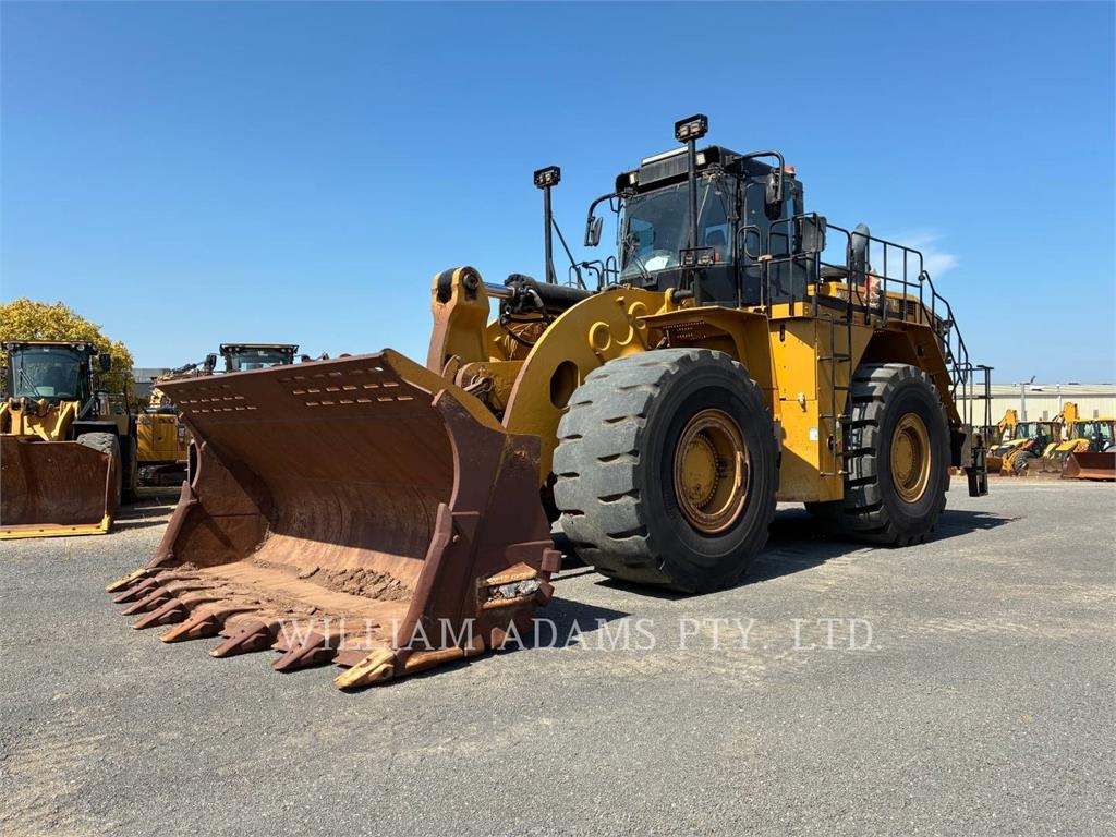 CAT 990K