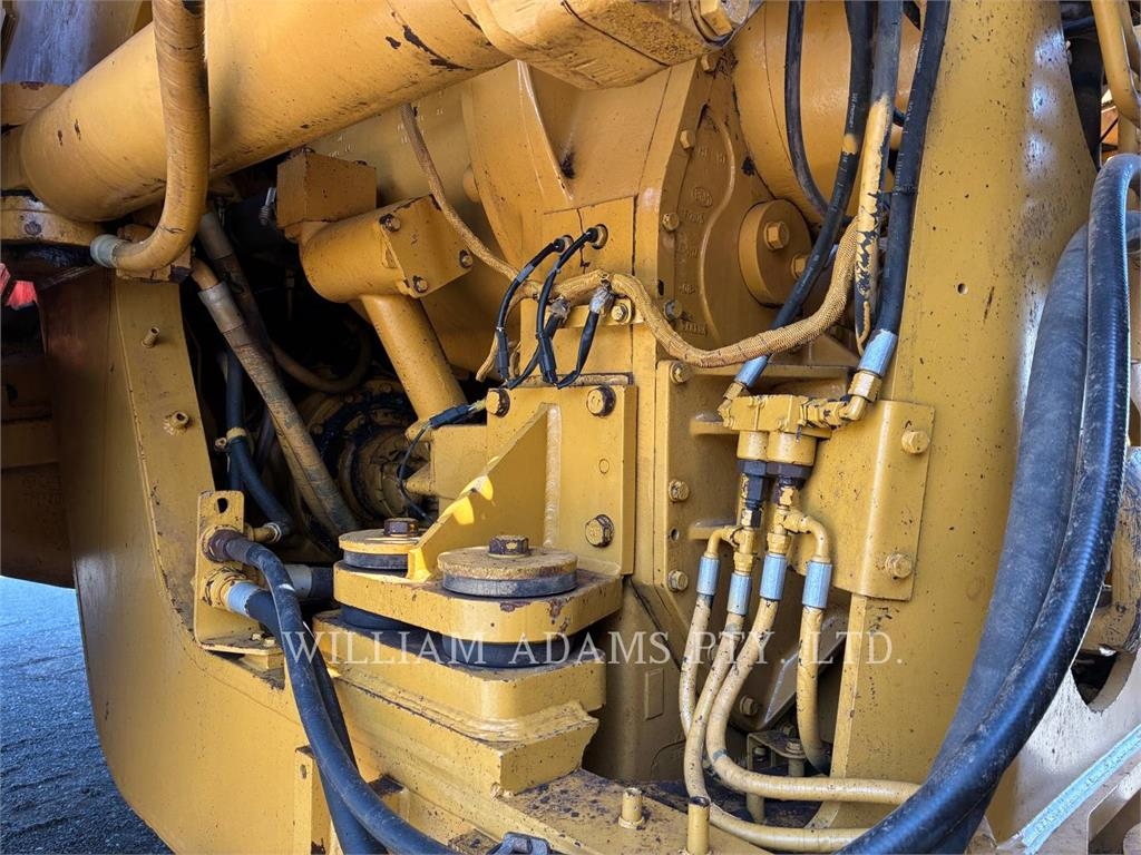 CAT 990K image 12