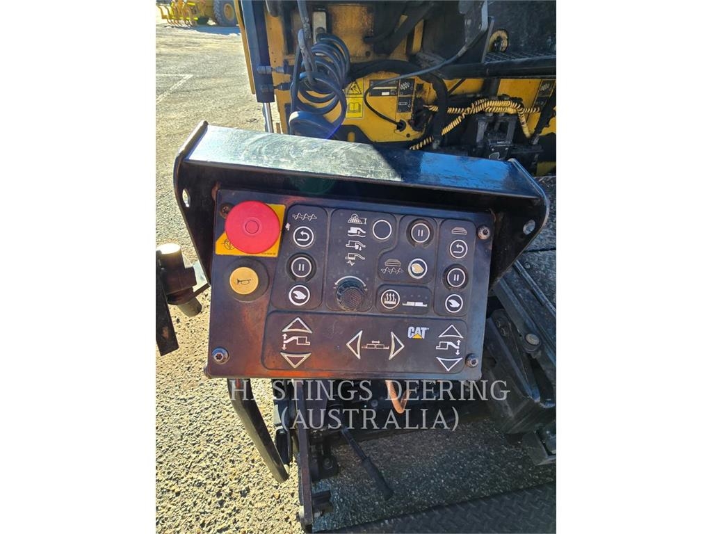 CAT AP300FLRC image 12