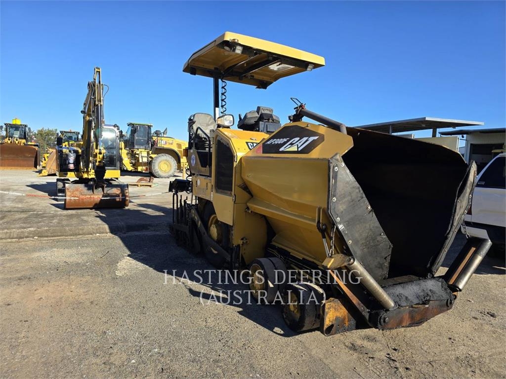 CAT AP300FLRC image 2