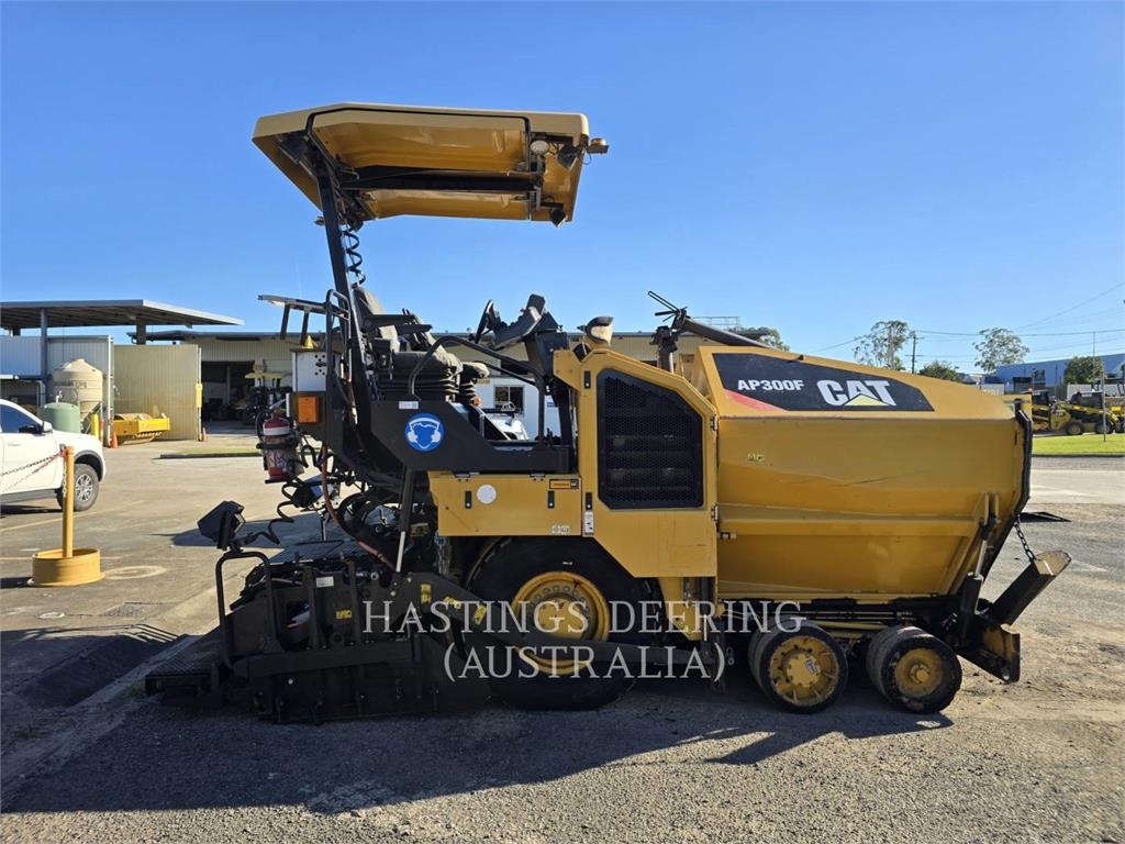 CAT AP300FLRC image 7