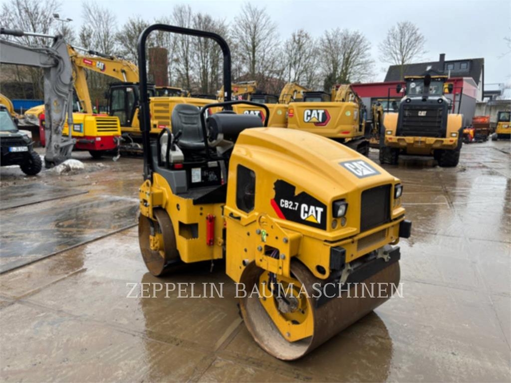 CAT CB2.7 - Compacteurs - Équipement De Construction - CATERPILLAR ...
