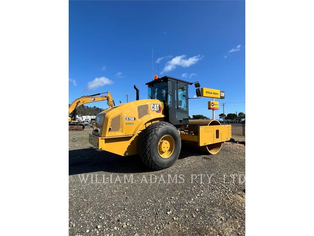 CAT CS76B image 3