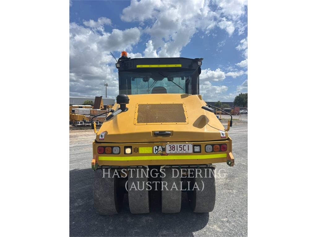 CAT CW34LRC image 10