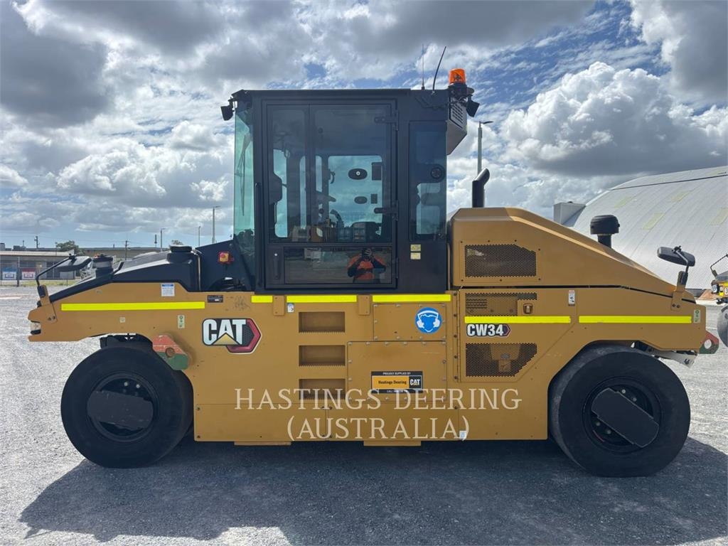 CAT CW34LRC image 9
