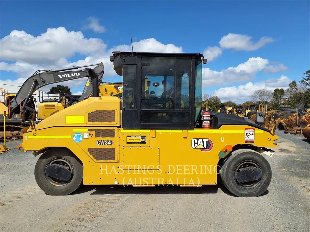 CAT CW34LRC image 10