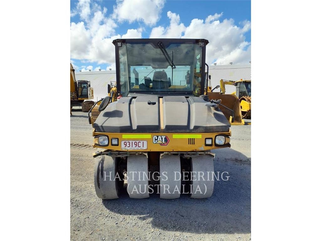 CAT CW34LRC image 11