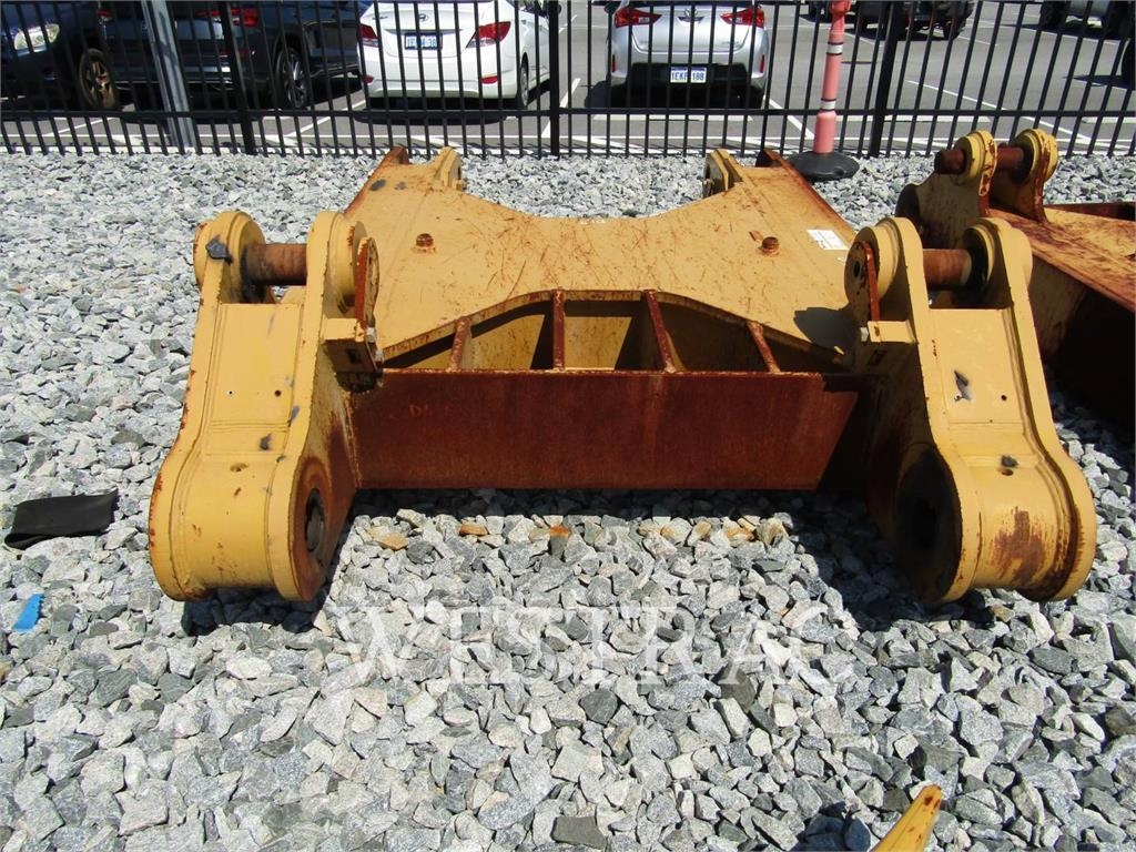 CAT D10T image 4