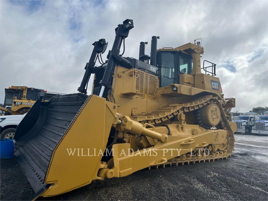 CAT D10T
