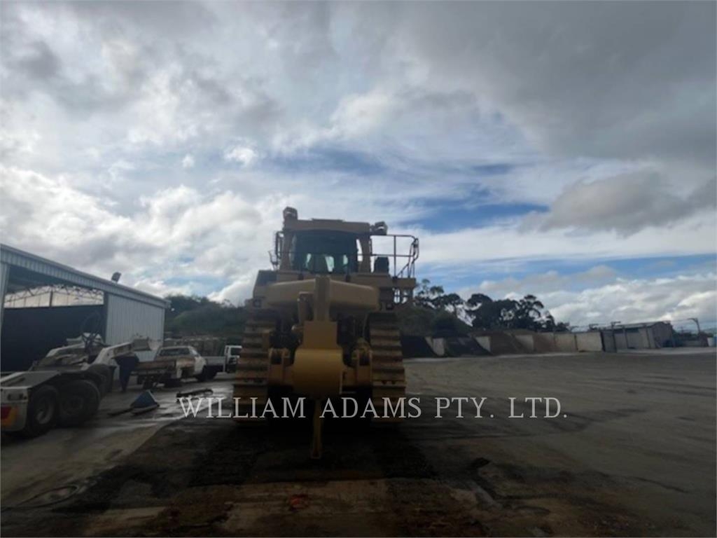 CAT D10T image 10