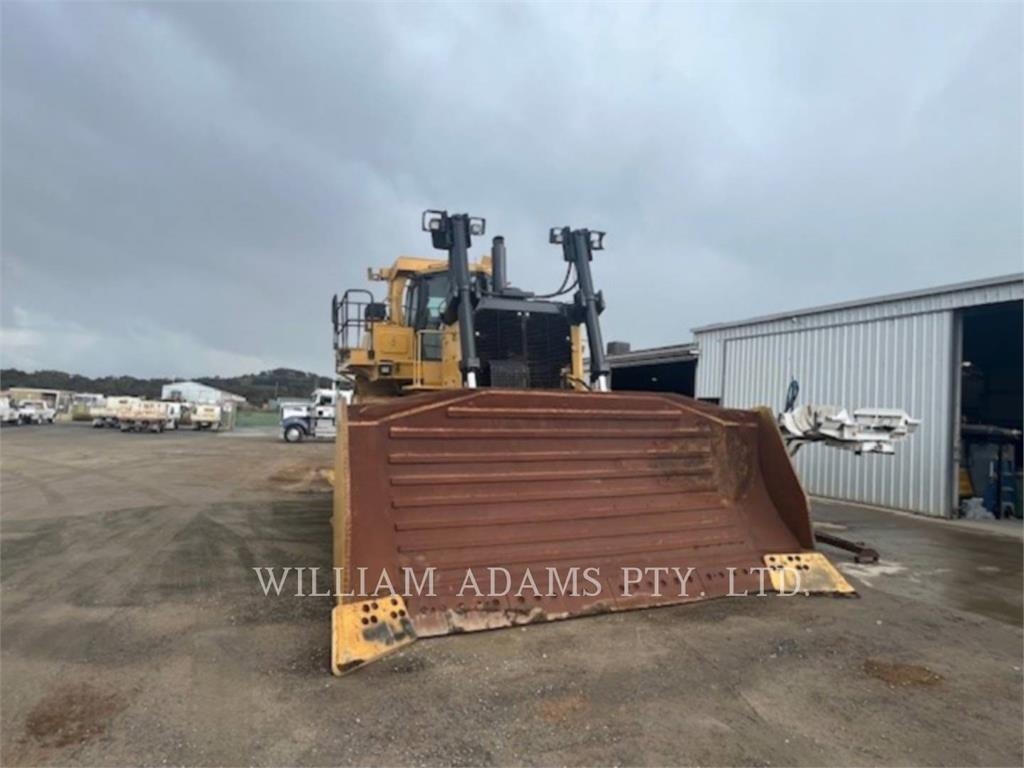 CAT D10T image 7