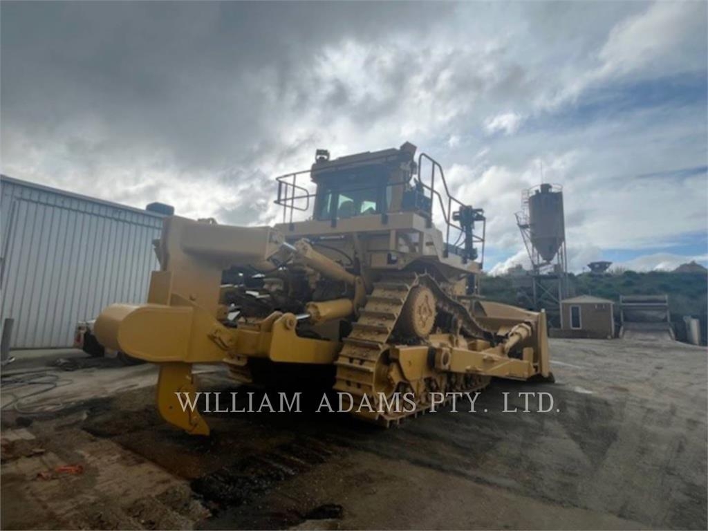 CAT D10T image 8