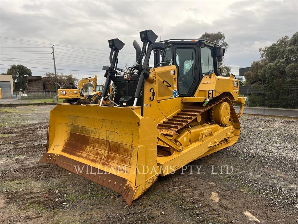 CAT D6