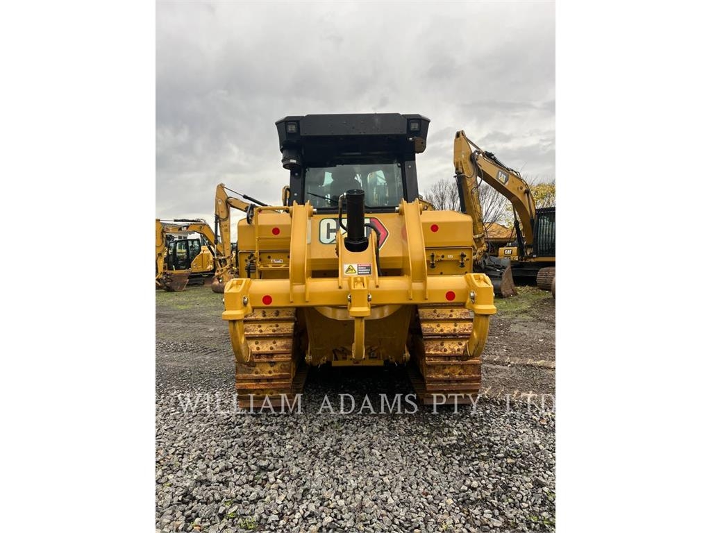 CAT D6 image 10