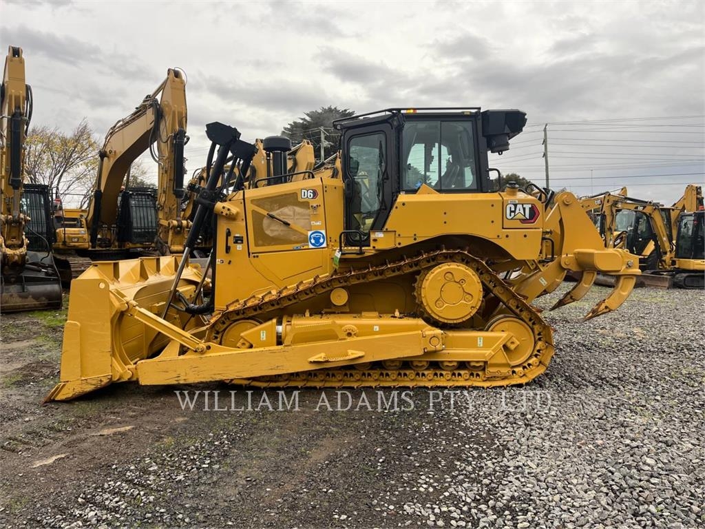 CAT D6 image 9