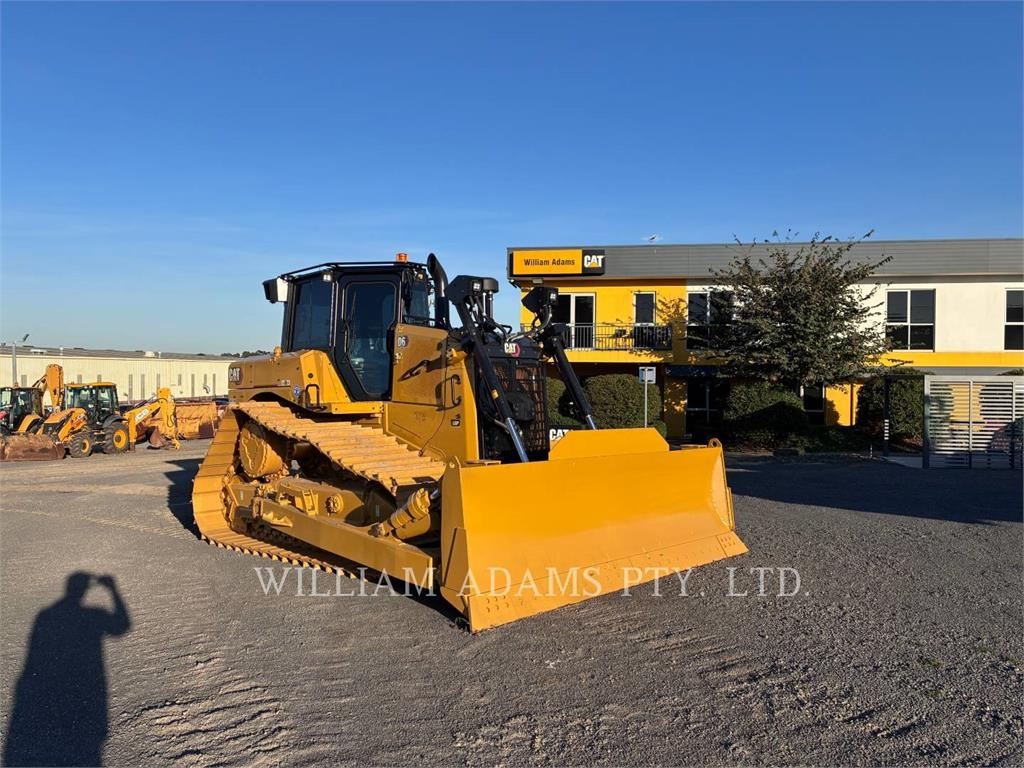 CAT D6 image 11