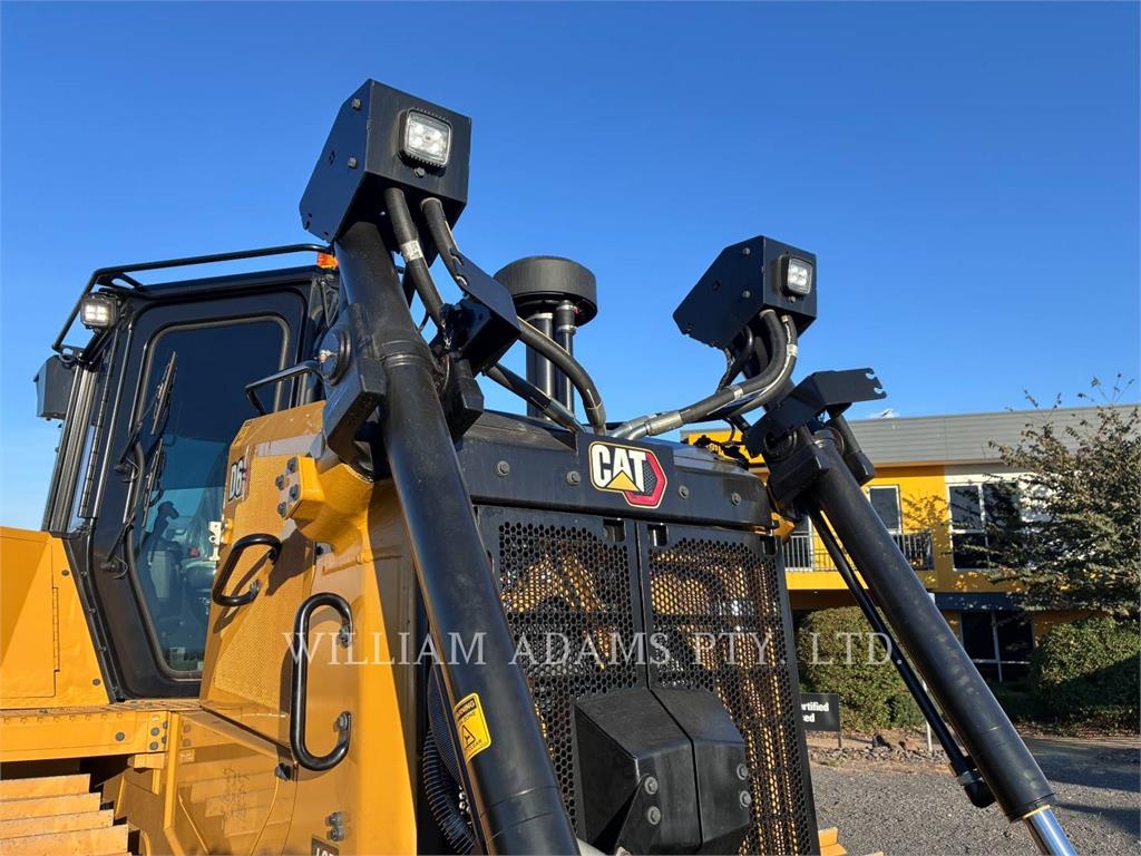 CAT D6 image 5