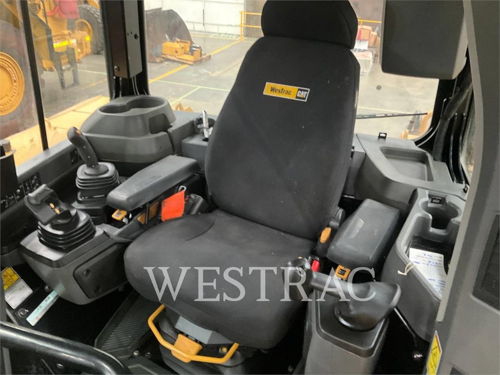 CAT D6-20VP image 11