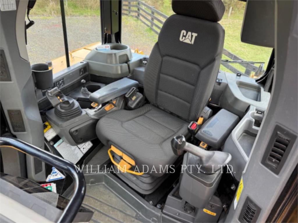 CAT D6-20 image 6