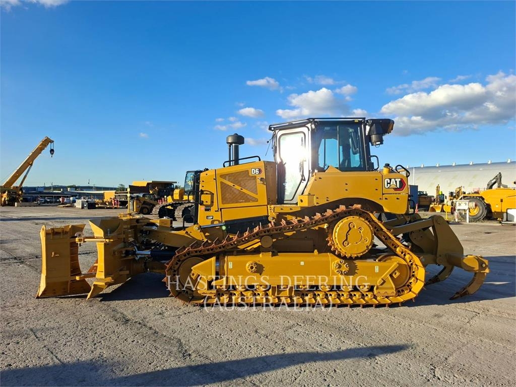 CAT D6-20VP image 8