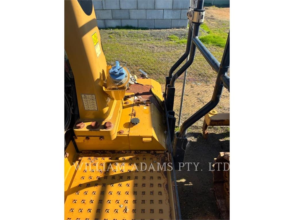 CAT D6T image 7
