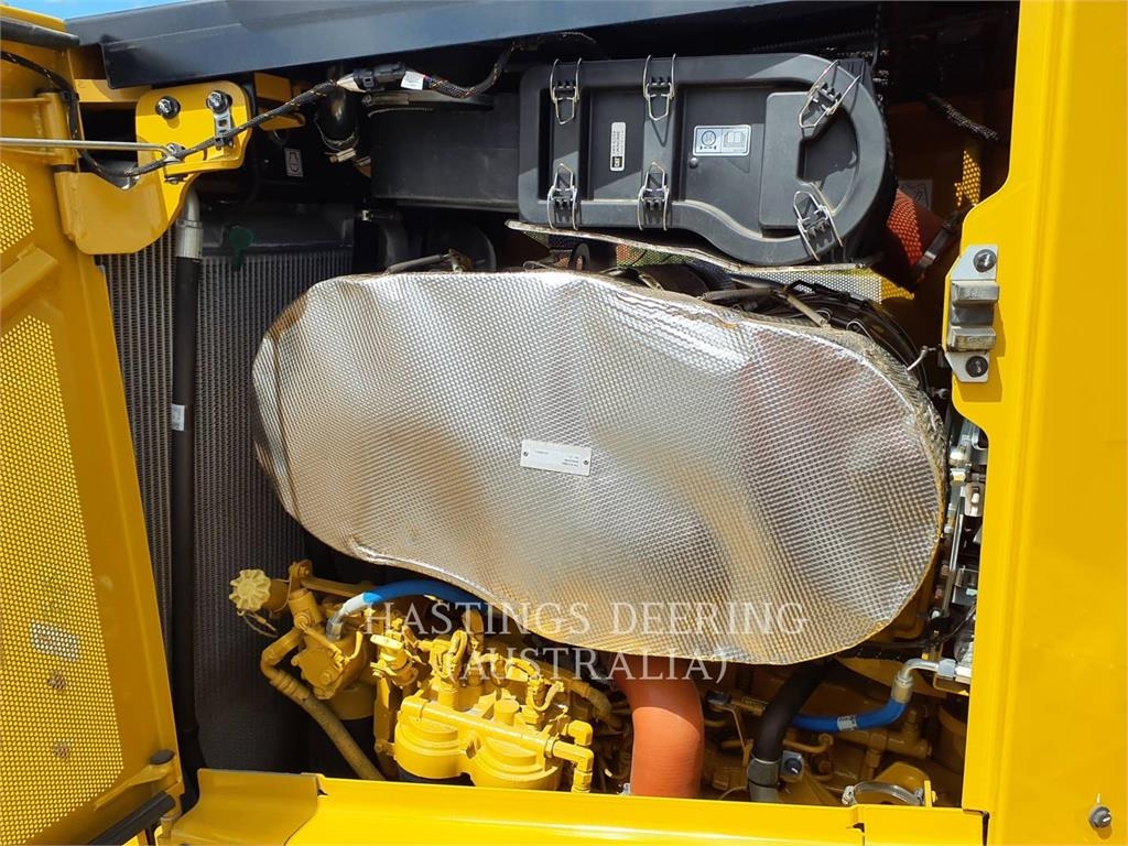 CAT D7-17 image 7