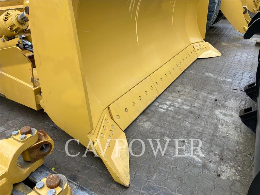 CAT D7E image 10