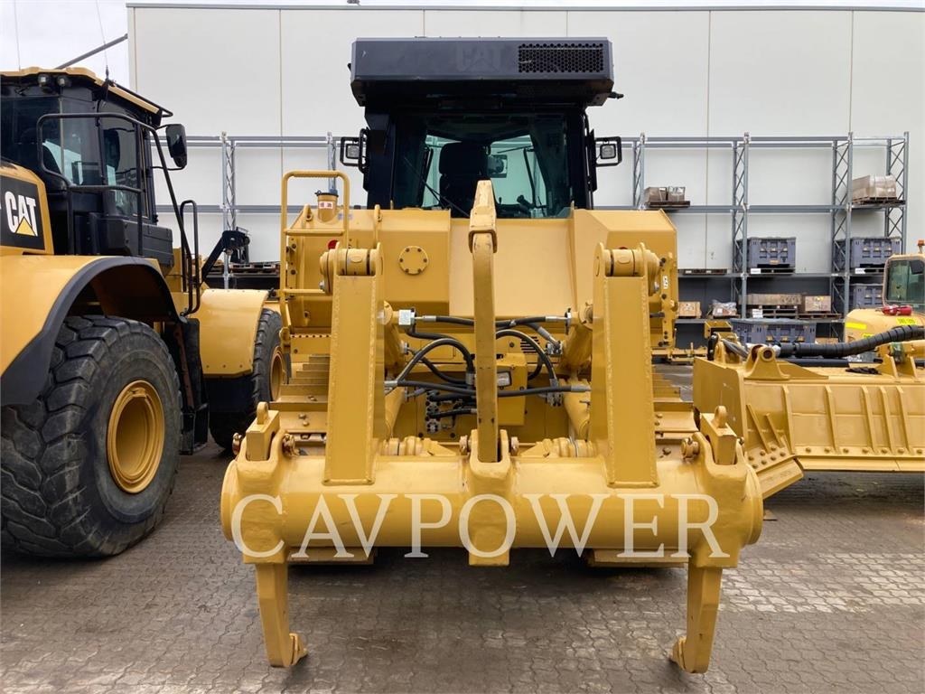 CAT D7E image 9