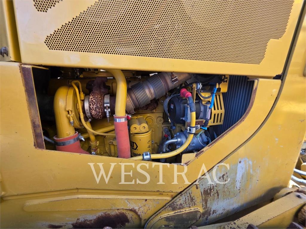 CAT D7R image 7