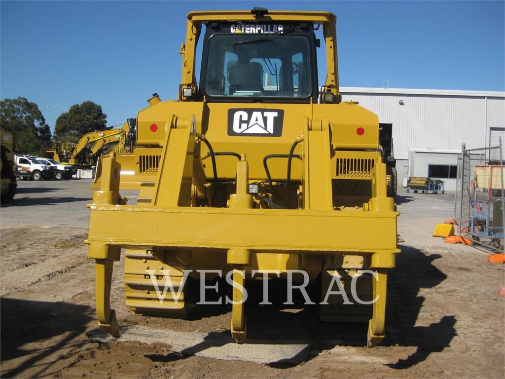 CAT D7R image 8