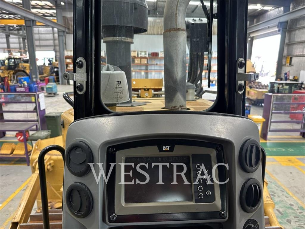 CAT D8-19 image 5