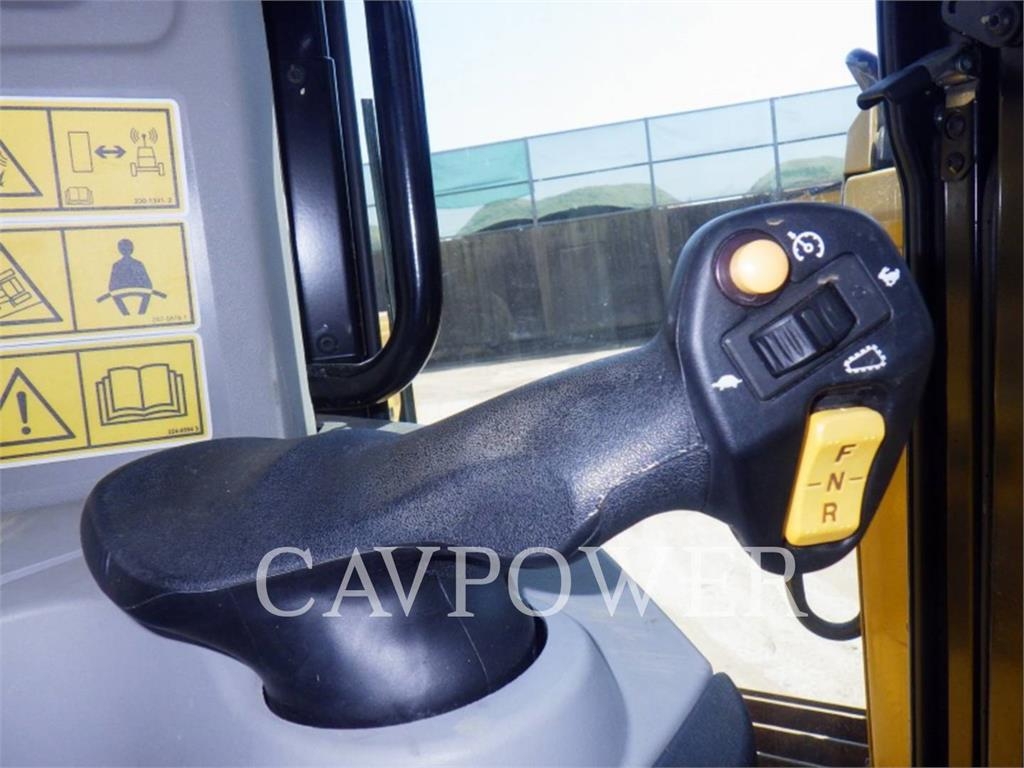 CAT D8-21 image 10