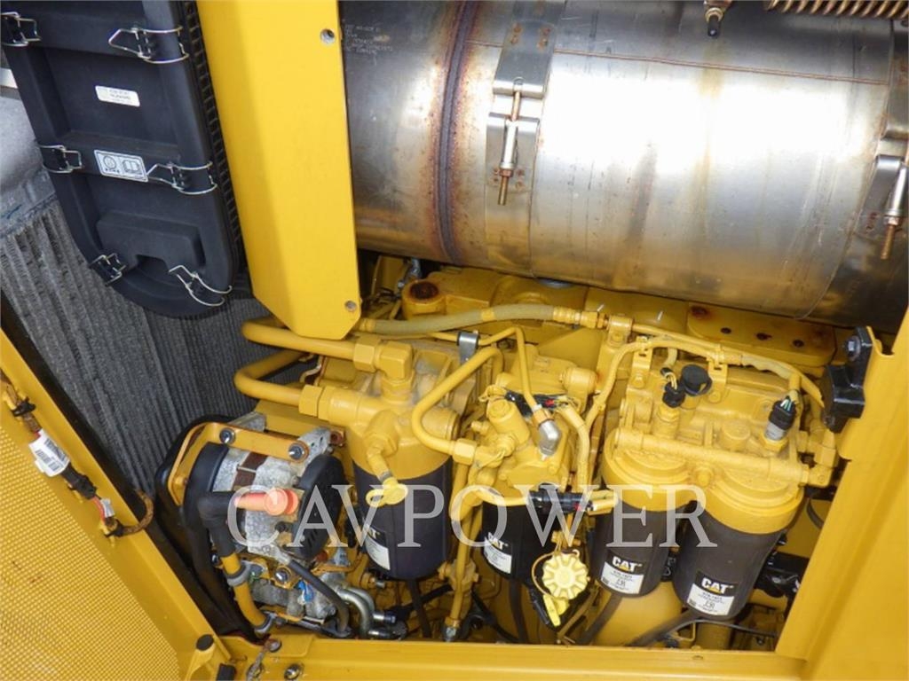 CAT D8-21 image 8
