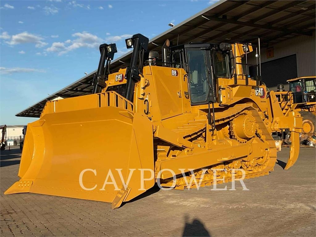 CAT D8