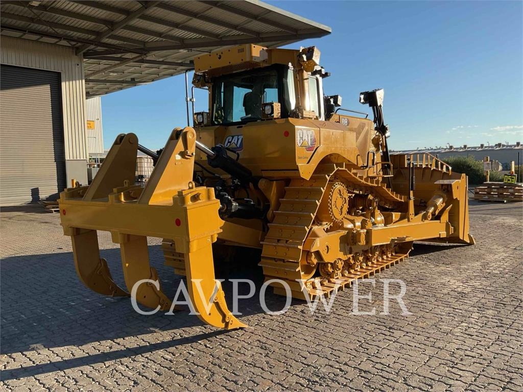 CAT D8 image 3