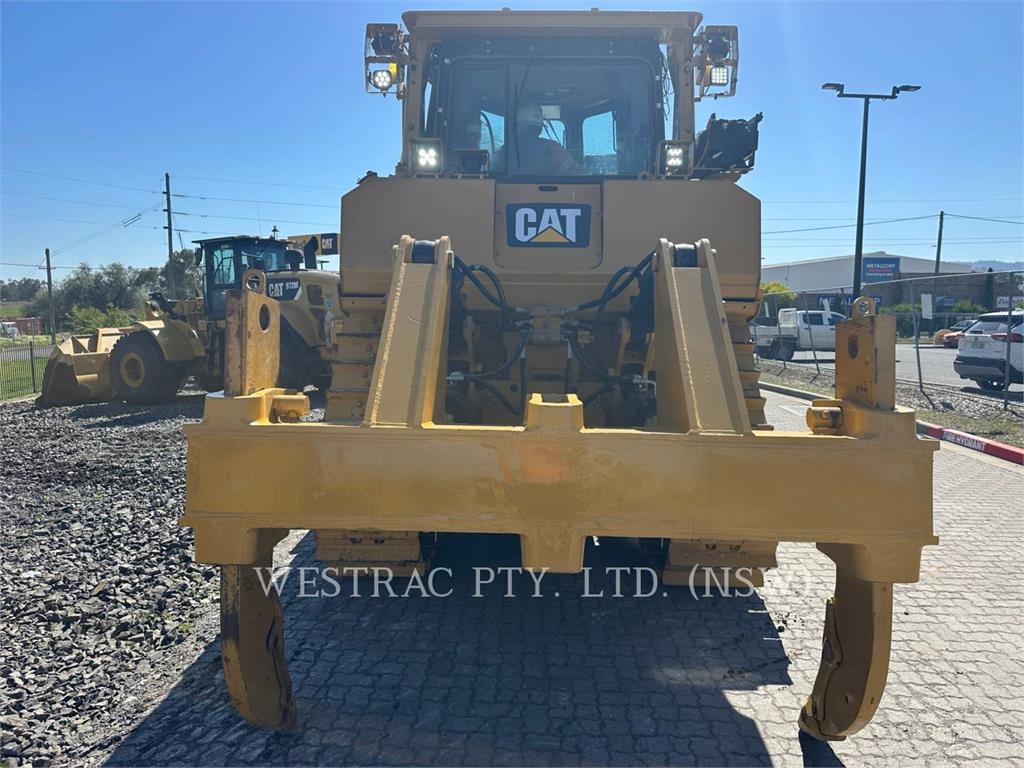 CAT D8T image 8