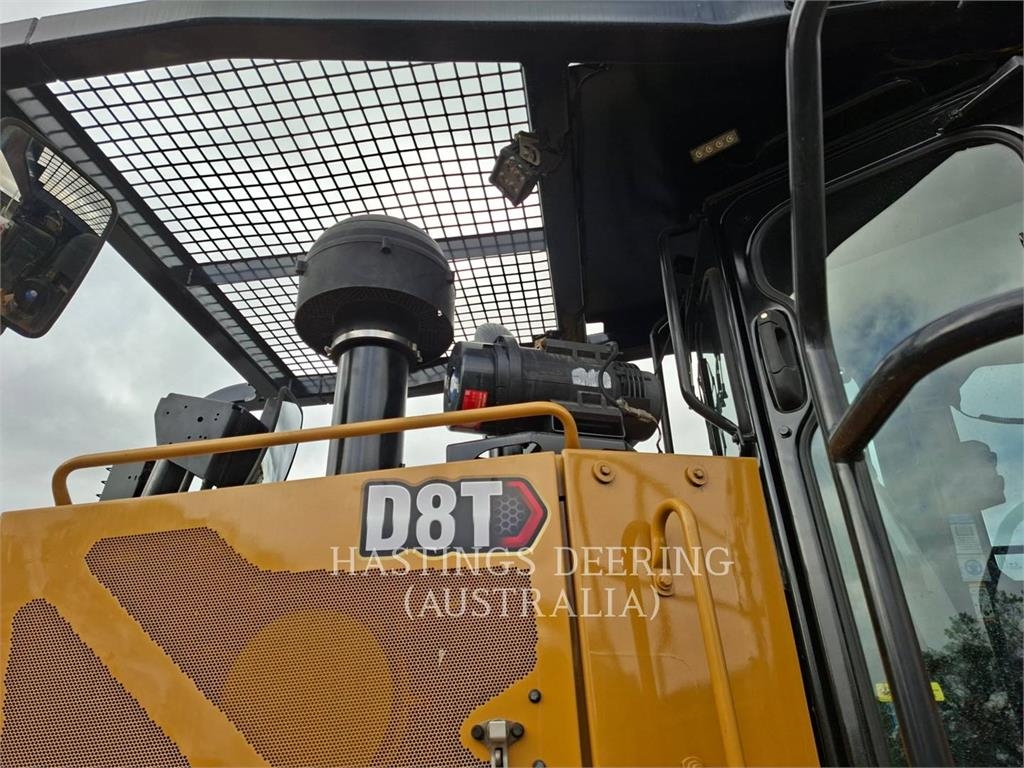 CAT D8T image 12