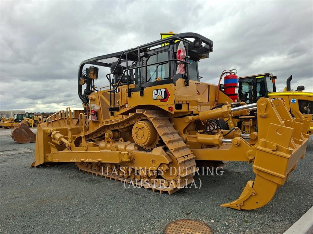 CAT D8T image 4
