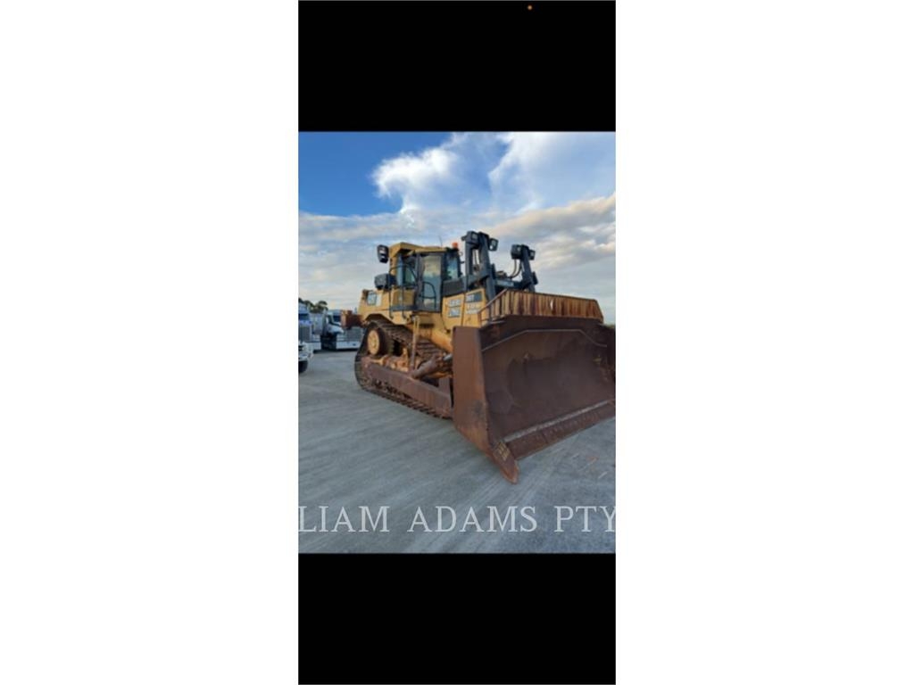 CAT D9T image 3