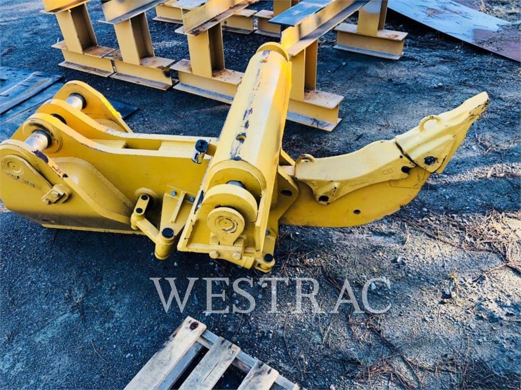 CAT D9T RIPPER image 3