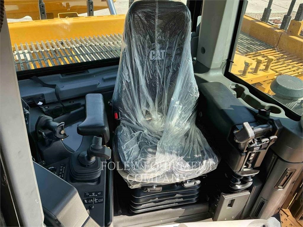 CAT D10T - ブルドーザー - 建設 - CATERPILLAR WORLDWIDE