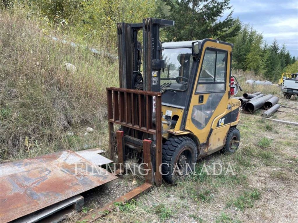 CAT P6000 forklifts Material Handling CATERPILLAR WORLDWIDE