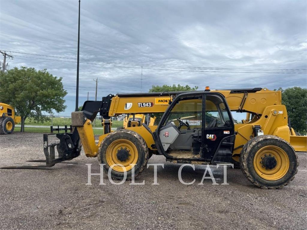 CAT TL943