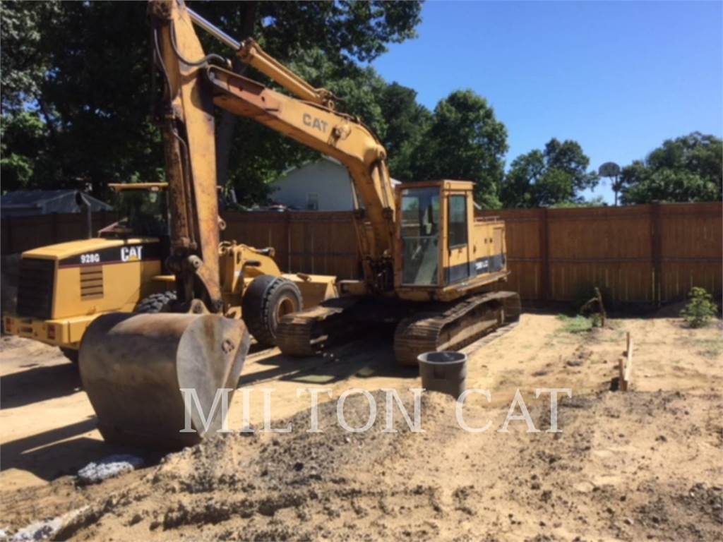 Caterpillar 225 Crawler Excavators Construction CATERPILLAR WORLDWIDE