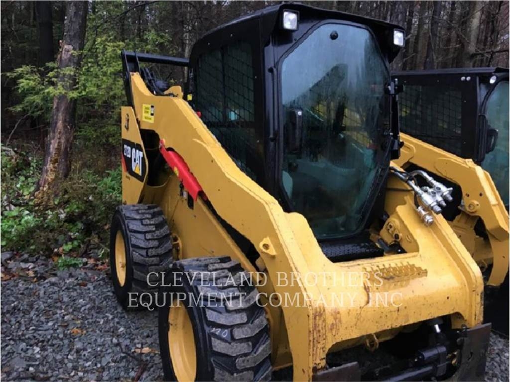 Caterpillar 272D Skid Steer Loaders Construction CATERPILLAR
