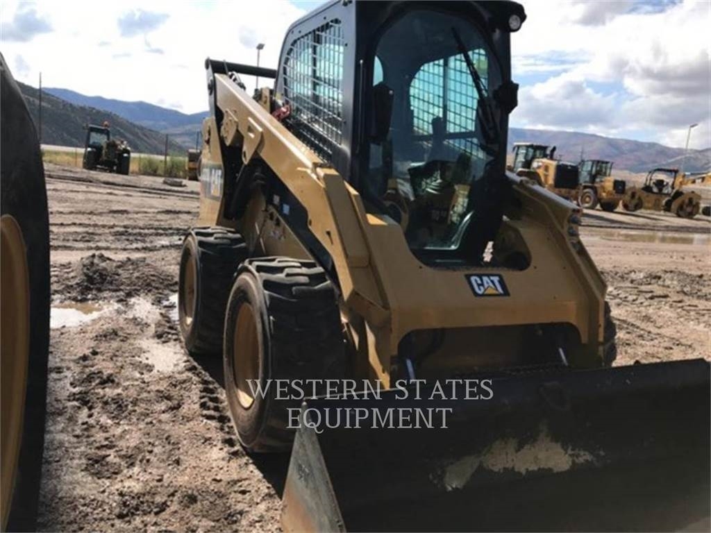 Caterpillar 272D Skid Steer Loaders Construction CATERPILLAR